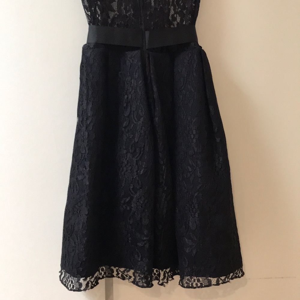 Black lace cocktail dress handmade with ribbon bow - Picture 8 of 8